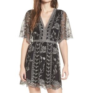 Socialite Black Lace Silver Metallic Dress XS